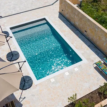 Silent Olive Garden *