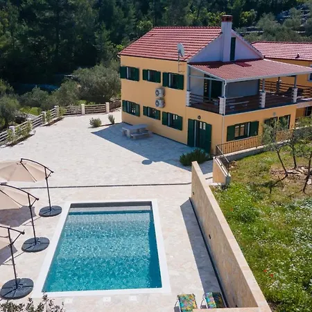 Silent Olive Garden アパート *